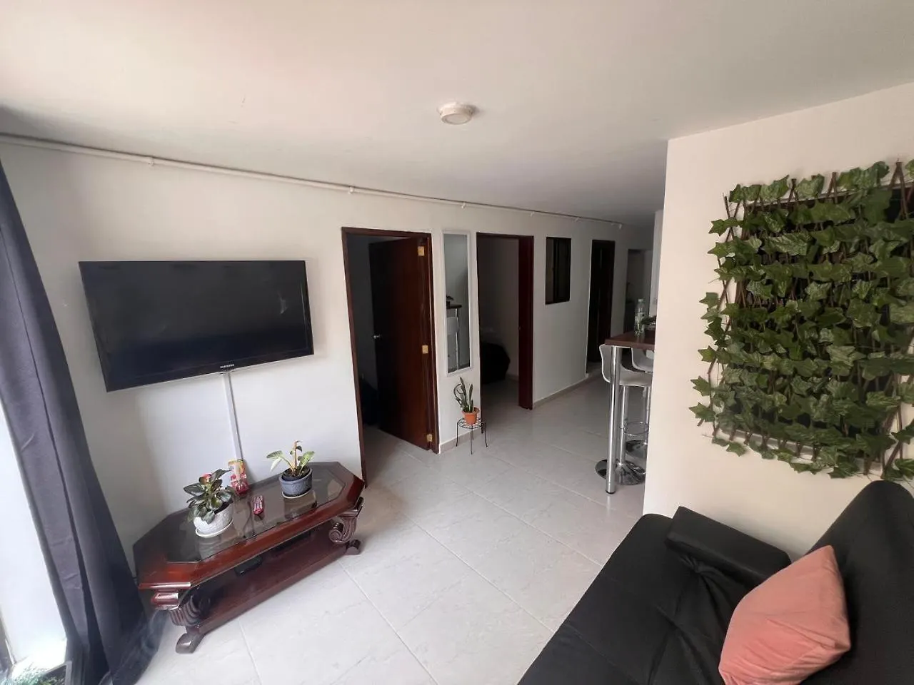 Hermoso Apartamento Muy Central Medellin Apartment