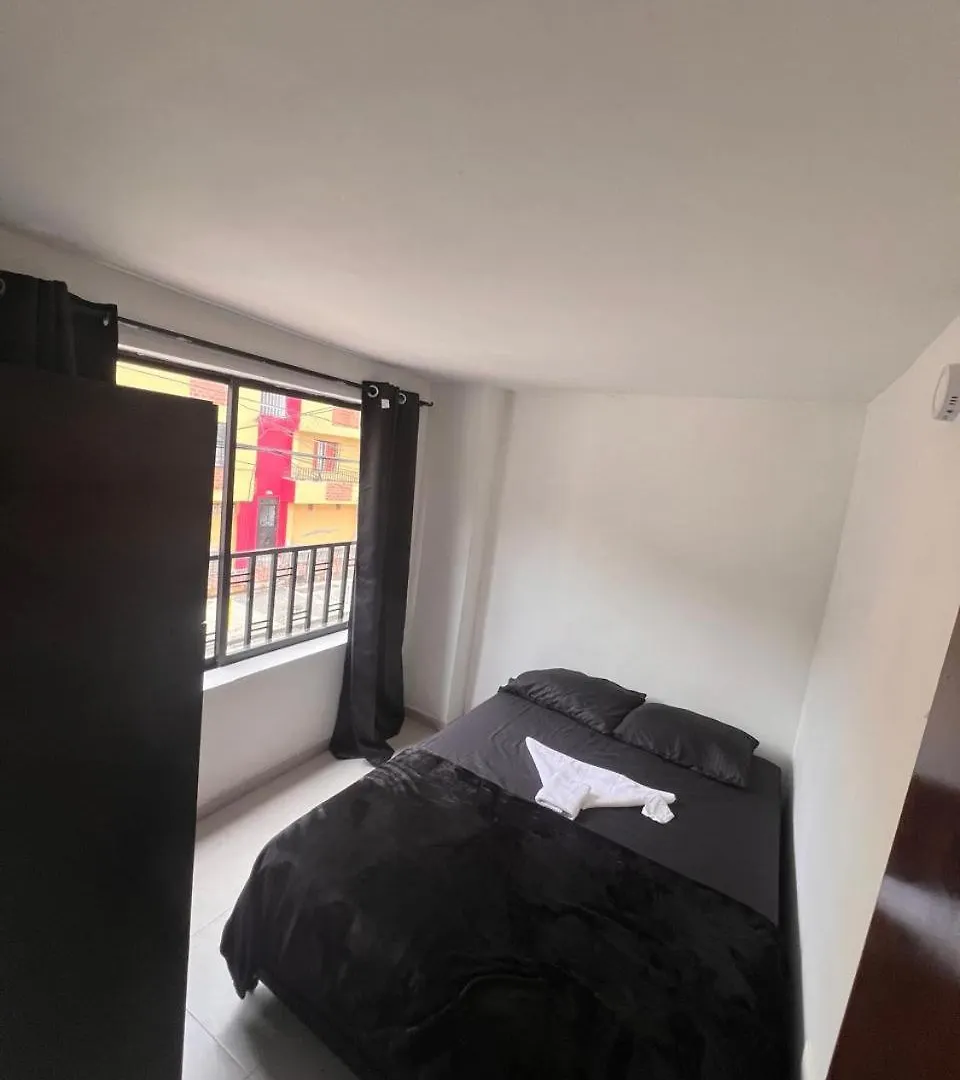 Hermoso Apartamento Muy Central Medellin Colombia